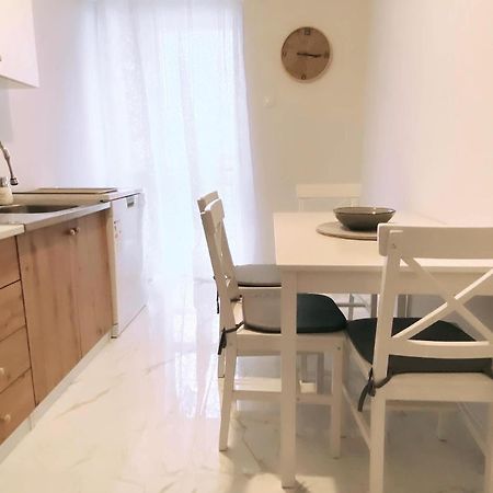 Apartman Colapis- Self Check In, Free Parking, Premium Location! Karlovac Exterior foto