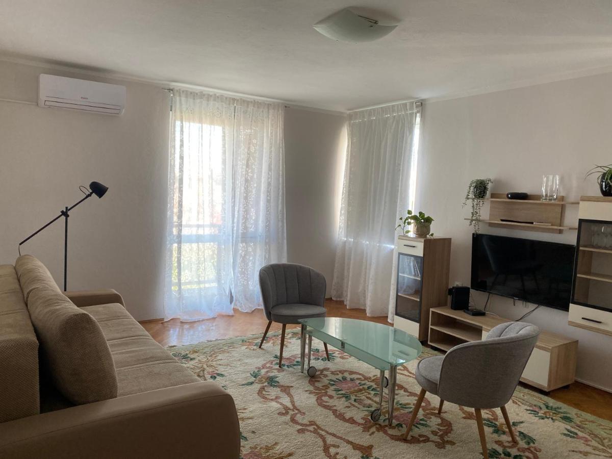 Apartman Colapis- Self Check In, Free Parking, Premium Location! Karlovac Exterior foto